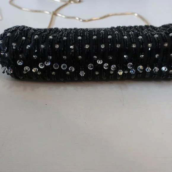 NWT Womens Badgley Mischka Black Beaded Gold Chain Clutch Evening Handbag - Picture 6 of 9